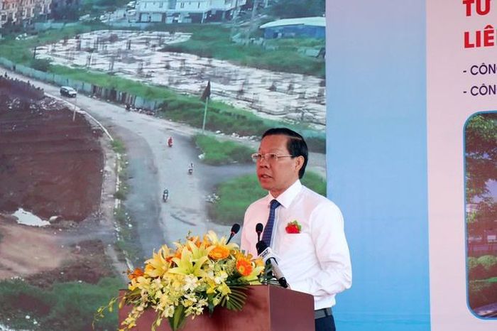 Chủ tịch UBND TP HCM Phan Văn Mãi phát biểu khởi công dự án