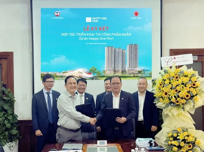 Lễ ký kết đánh dấu cột mốc quan trọng trong tiến trình thi công dự án Happy One Mori