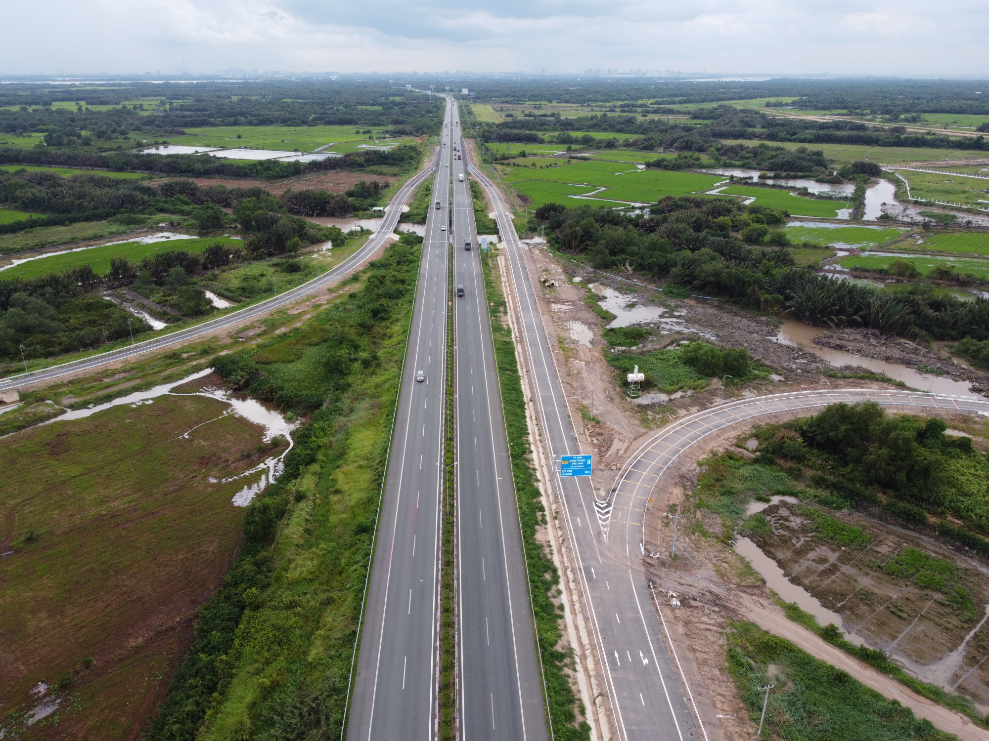 Lâm Đồng dự tính đấu giá nhiều khu đất lấy vốn xây dựng 2 tuyến cao tốc