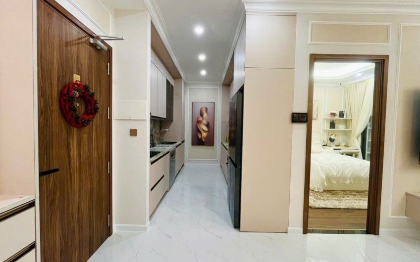 z7305444449815_15e66c7f815ba609b1342fda42c8ab6e_seo